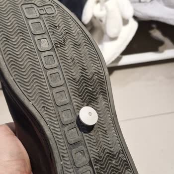 Mağazada Güvenlik İhmali Nedeniyle Ayakkabımız Zarar Gördü