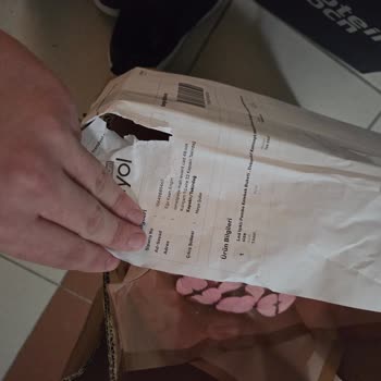 Hasarlı Ve Özensiz Teslimat Nedeniyle Mağduriyet Yaşadım