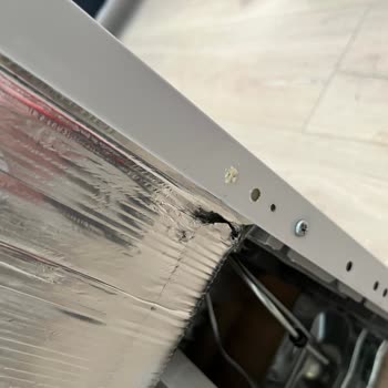 Sıfır Buzdolabının Arka Kısmı Ezik Çıktı Garanti Kapsamı Dışında Bırakıldı