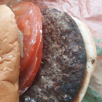 Burger King'de Tekrar Eden Yanmış Hamburger Sorunu Mağduriyet Yaratıyor