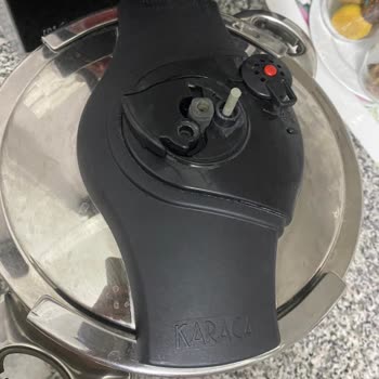 Karaca Düdüklü Tencere Tamiri İçin Gönderildi, İşlem Yapılmadan Geri Gönderildi