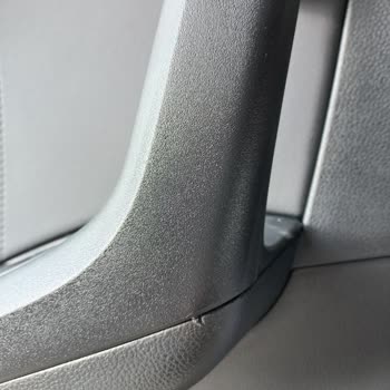 Yeni Teslim Alınan Araçta Kapı İçi Plastik Aksamda Hasar Ve Garanti Talebi