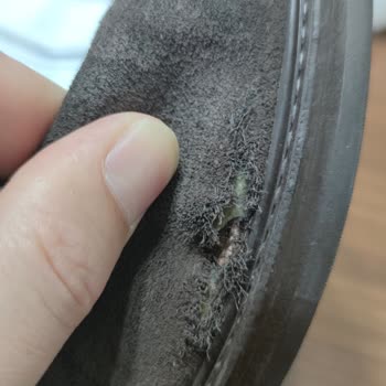 İki Kez Giyilen Ayakkabının Yırtılması Ve İlgisiz Müşteri Hizmeti