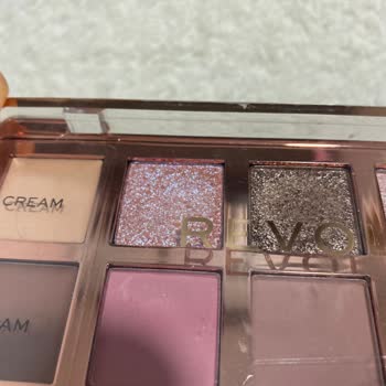 Aldığım Far Paleti Kullanılmış Ve Hasarlı Çıktı