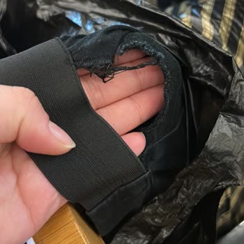 Kısa Sürede Yıpranan Pantolona Ve Olumsuz Mağaza Deneyimine Çözüm Bekliyorum