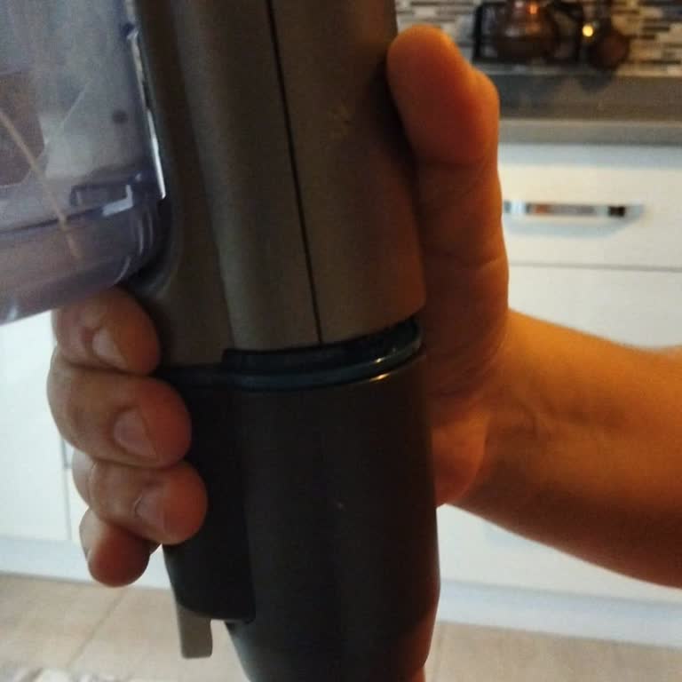 Kısa Sürede Kırılan Philips Şarjlı Süpürge Nedeniyle Mağduriyet