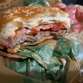 Vejetaryen Burgerde Et Şoku: Yanlış Ürün, İlgisiz Müşteri Hizmeti!