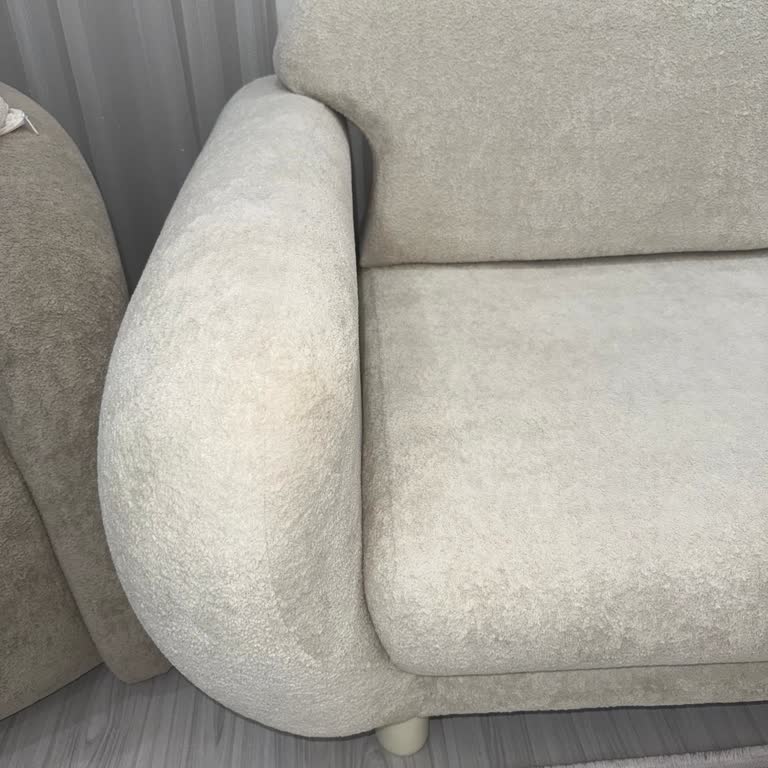 Kırık Ve Arızalı Mobilyalara Çözüm Sunulmuyor, Mağduriyetimiz Sürüyor