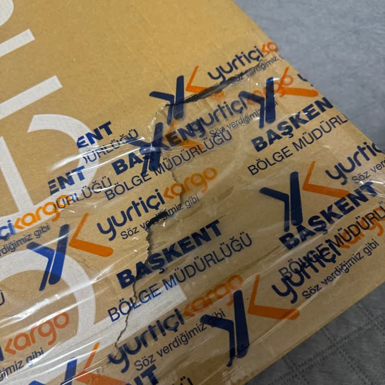 Açılmış Ve Bantlanmış Paketle Teslimat Rahatsızlığı