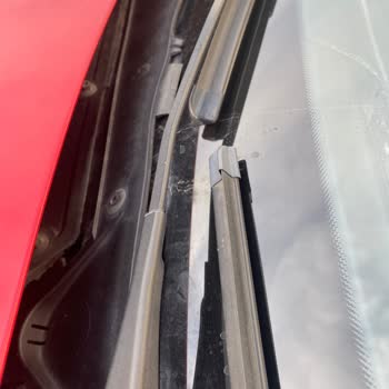 BMW 1 Serisi Plastik Parça Çatlamaları Ve Ücretsiz Onarım Talebi