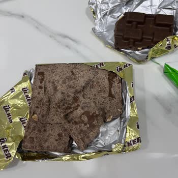 Aldığım Çikolatanın Bozuk Çıkması Beni Endişelendirdi Açıklama Ve Çözüm Bekliyorum