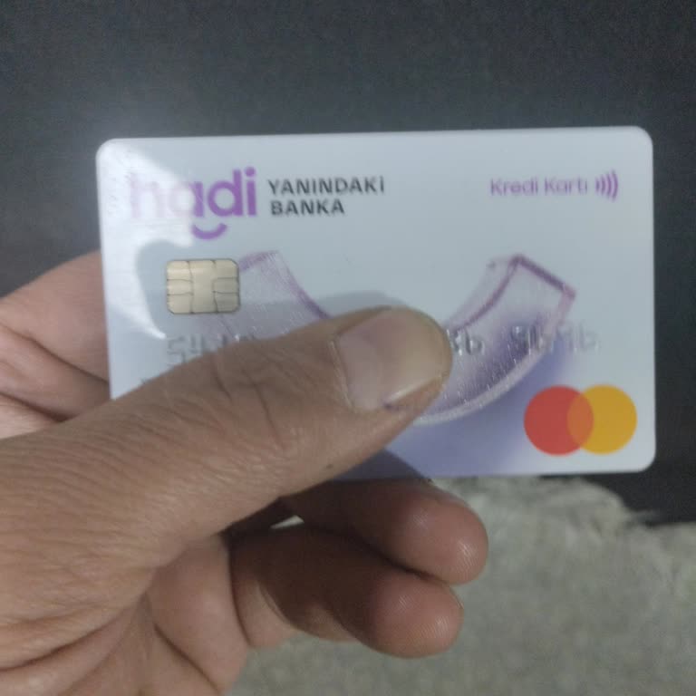 Güvenlik Nedeniyle Haksızca Kapatılan Kart Ve Hesabım Nedeniyle Mağduriyet Yaşıyorum