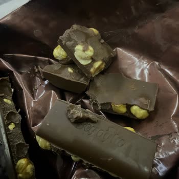 Aldığım Çikolatanın İçinden Yabancı Madde Çıktı