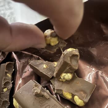 Aldığım Çikolatanın İçinden Yabancı Madde Çıktı