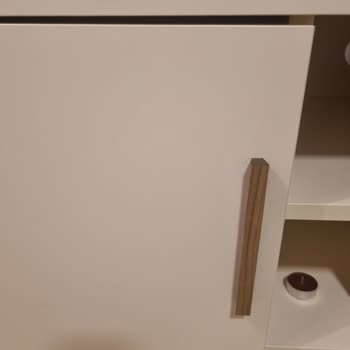 Aldığım Koltuk Takımı Ve TV Sehpasında Sorunlar Çözülemiyor, Mağaza İlgisiz