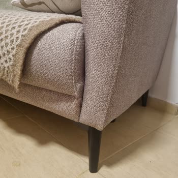 Aldığım Koltuk Takımı Ve TV Sehpasında Sorunlar Çözülemiyor, Mağaza İlgisiz