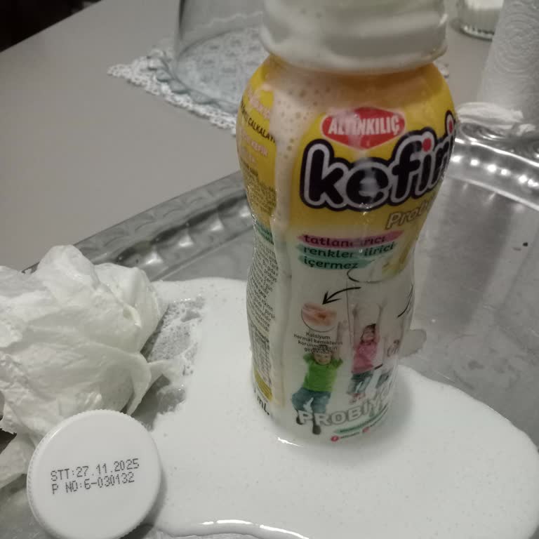 Son Kullanma Tarihi Geçmemiş Kefir Taştı Ve Bozuk Çıktı