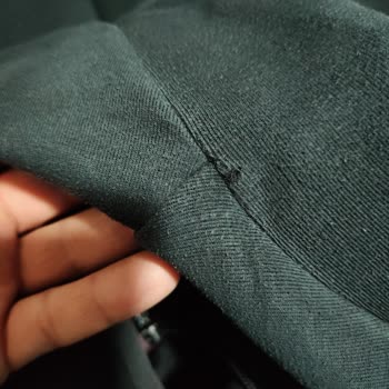 Kısa Sürede Dikiş Atması Ve Renk Solması Yaşadığım Eşofman Değiştirilmiyor