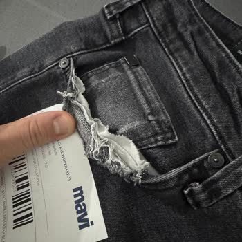 Kısa Sürede Yırtılan Pantolon İçin Garanti Reddi Ve Mağduriyet