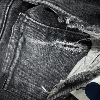 Kısa Sürede Yırtılan Pantolon İçin Garanti Reddi Ve Mağduriyet