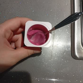 Bozuk Yoğurt ve Sütaş’tan Cevap Alamama Mağduriyeti