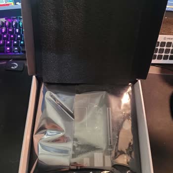 Gamers Arena Elimde Faturası Olmayan Bir Ana Kart Ve Ekran Kartı Var