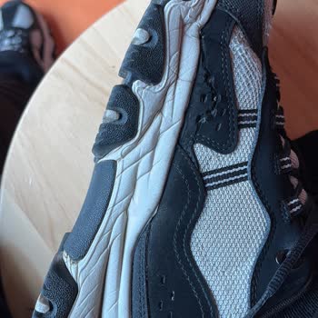 Kısa Sürede Yıpranan Skechers Ayakkabıya Hayal Kırıklığı Ve Destek Talebi