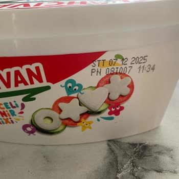 Tarihi Geçmemiş Ve Ambalajı Sağlam Üründe Bozuk Peynirle Karşılaştım