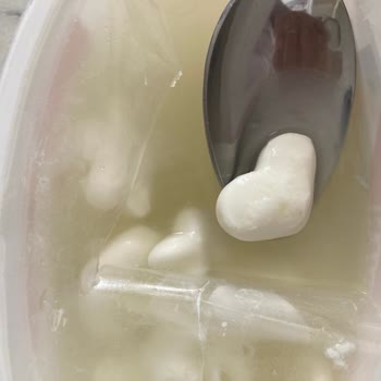 Tarihi Geçmemiş Ve Ambalajı Sağlam Üründe Bozuk Peynirle Karşılaştım