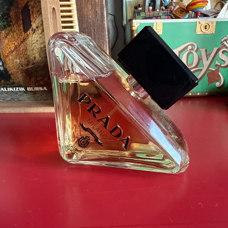 Satın Aldığım Parfümün Kokusu Kalıcı Değil Ve Orijinalliğinden Şüpheliyim