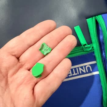 Benetton Çantanın Fermuarı Kısa Sürede Bozuldu Kullanılamaz Hale Geldi