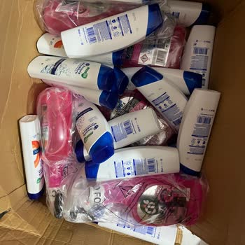 Açılmış Ve Akmış Şampuanlarla Gelen Sipariş, Müşteri Hizmetlerine Ulaşılamıyor