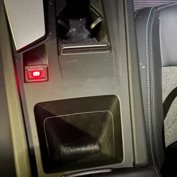 Serviste Kaybolan Eşyam Ve Yetersiz Temizlik Sorunu