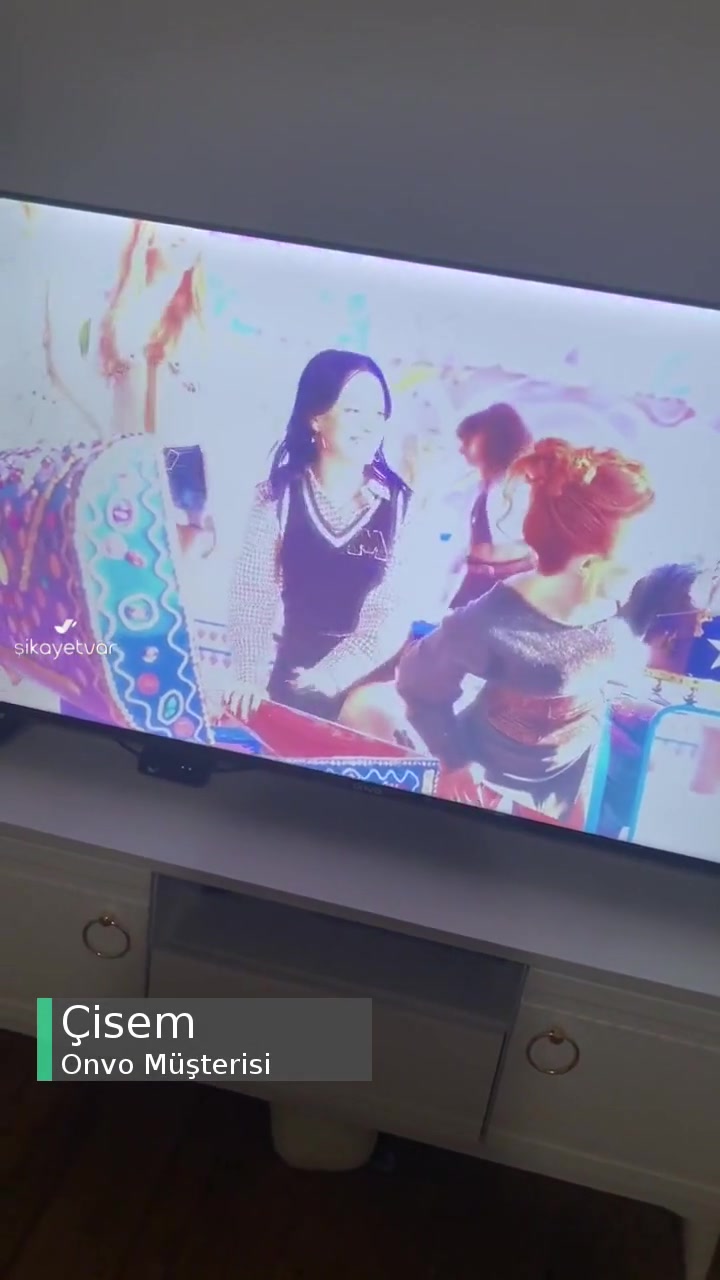 Onvo 50" TV Kötü Ekran Görüntüsü videonun kapak resmi