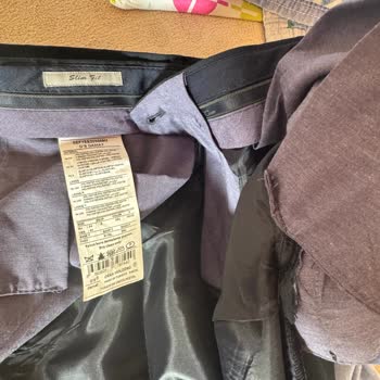 Takım Elbisede Alarm, Terzi Hatası Ve Defo Sorununa Çözüm Bulunamadı