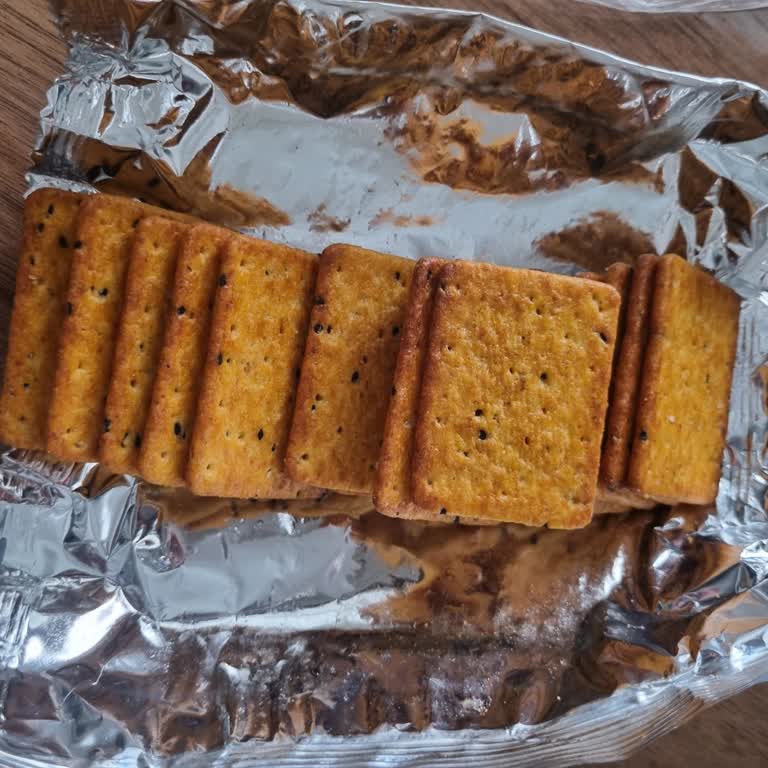 Eti Burçak Çörek Otlu Bisküvi Aşırı Yağlı Çıktı, Tüketemedim