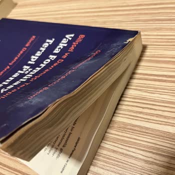 Islak Ve Hasarlı Kitap, Ulaşılamayan Müşteri Hizmeti