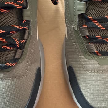 Adidas Ayakkabı İki Kez Kusurlu Ve Farklı Geldi, Mağduriyetim Sürüyor