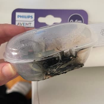 Philips Avent Emzik Kutusu Mikrodalgada Eridi Mağduriyet Yaşadım