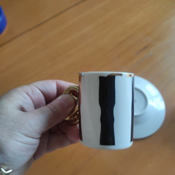 Hediye Olarak Aldığım Kahve Fincanlarının Boyası Kısa Sürede Soyuldu, Değişim Veya İade Talebim Var