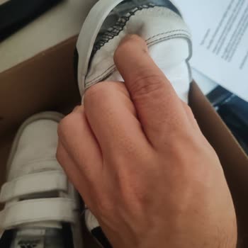 Boyner'den Alınan Adidas Ayakkabı Bir Ayda Açıldı Mağaza Çözüm Sunmadı