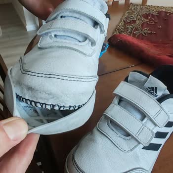 Boyner'den Alınan Adidas Ayakkabı Bir Ayda Açıldı Mağaza Çözüm Sunmadı