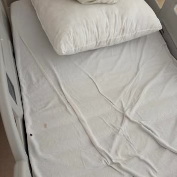 Hastanede Hijyen Eksikliği Ve Tahta Kurusu Endişesi