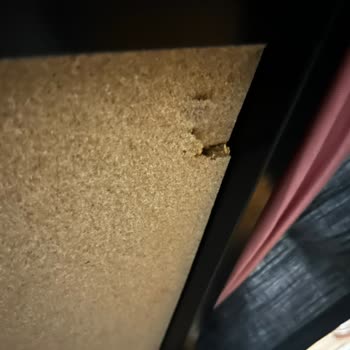 İder Mobilya Az Kullanılan Yatak Odası Takımında Ciddi Kırık Ve Çatlak Sorunu!