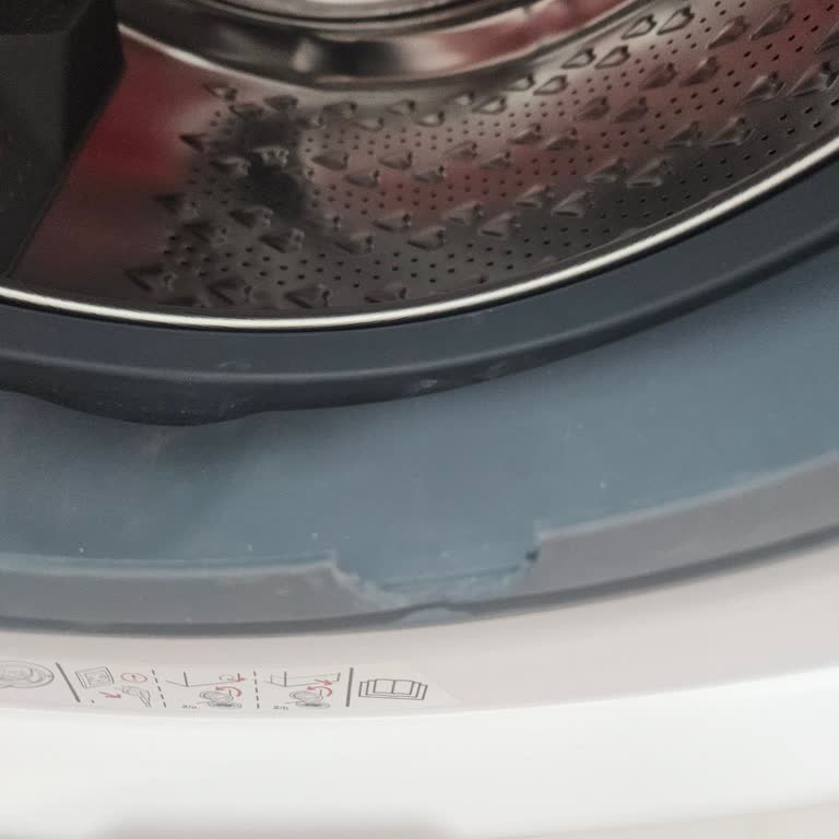 Garanti Kapsamındaki Çamaşır Makinesinin Arızası Sonrası Ücret Talebiyle Karşılaştım