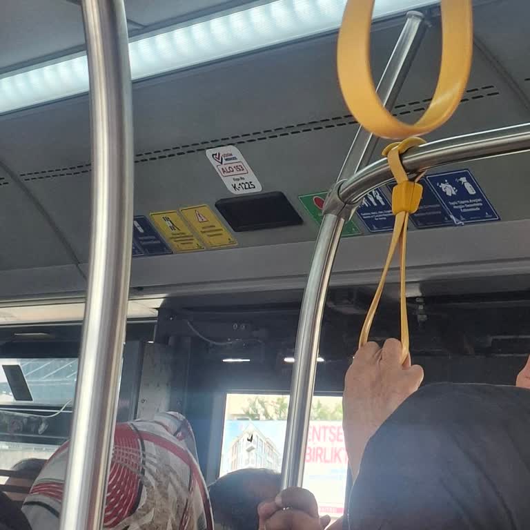 50Y Otobüs Hattında Sefer Gecikmeleri Ve Aşırı Yoğunluk Nedeniyle Mağduriyet