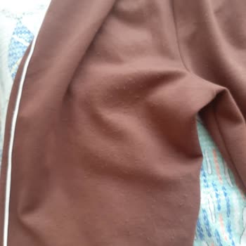 LCW'den Alınan Çocuk Eşofman Takımı İlk Yıkamada Tüylenme Yaptı, Çözüm Sunulmadı