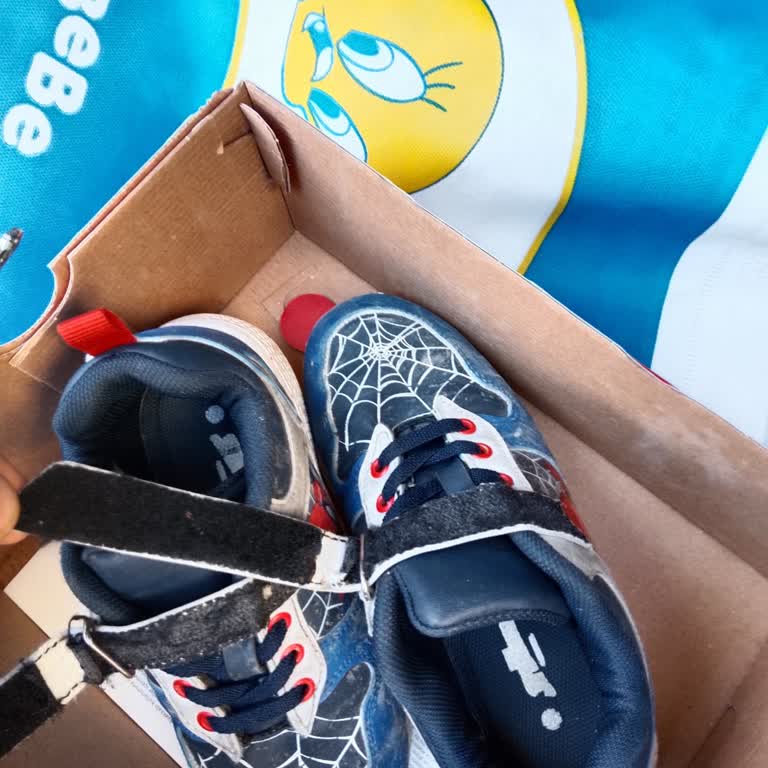 FLO'dan Aldığım Çocuk Ayakkabısının Cırt Cırtları Kısa Sürede Bozuldu, Garanti Talebim Reddedildi