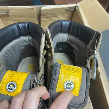 Dikiş Hatalı Bot Acı Verdi İade Reddedildi Çözüm Bekliyorum