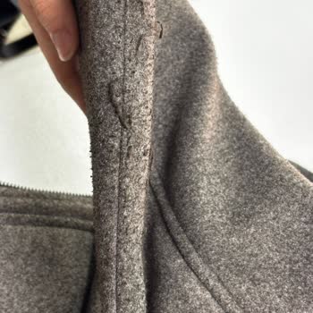 Bershka Ceketimde Tüylenme Ve Mağaza Müdürünün Kırıcı Tavrı Sonrası Çözümsüzlük